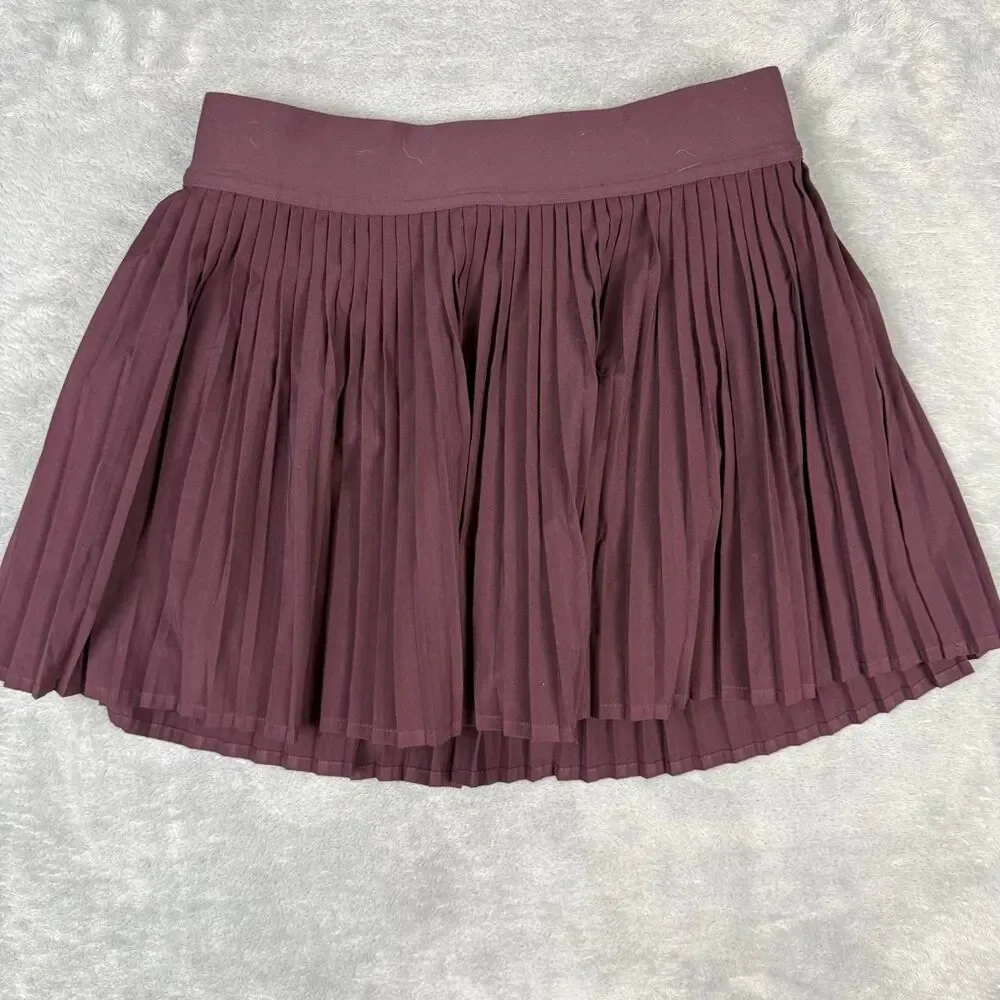 Lululemon Women's Burgundy and Purple Skirt